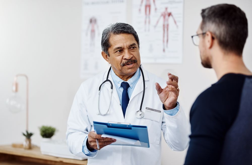 Adenocarcinoma de próstata: entenda o tipo mais comum de câncer prostático
